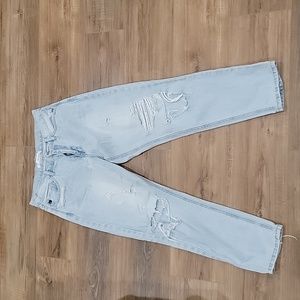 Women's KanCan Size 5/26  Ripped Boyfriend Jeans